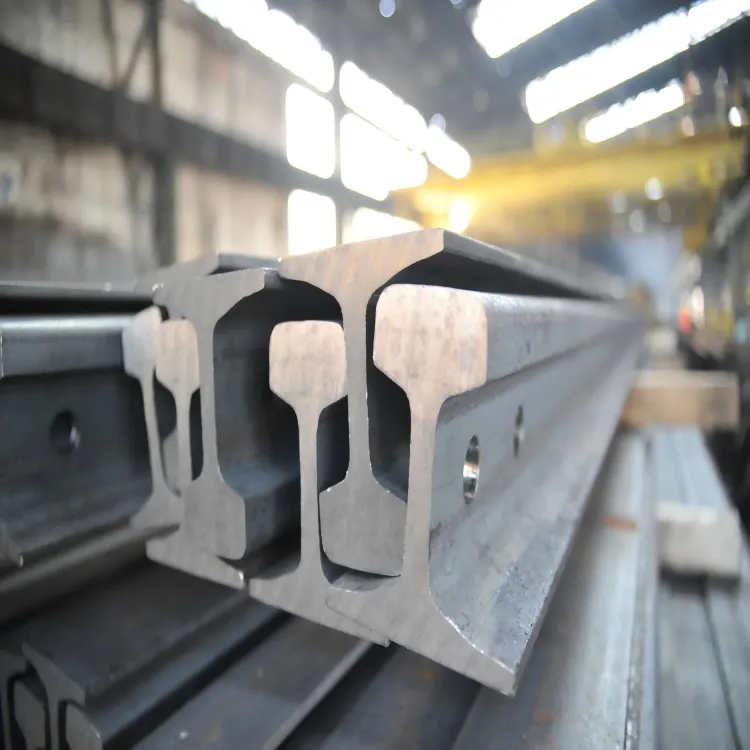 Iarnród cruach carbóin éadrom 8kg Q235